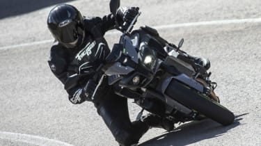 Yamaha MT-10 review - turn in