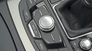 Audi A6 2.0 TDI SE switches