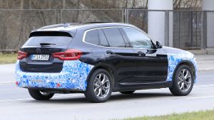 BMW%20IX3%20spy-19.jpg