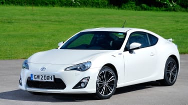 Toyota GT 86 front stationary