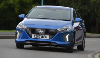 Hyundai Ioniq Plug-in - front