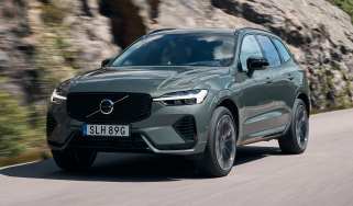 Volvo XC60 facelift - front tracking