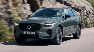 Volvo XC60 facelift - front tracking