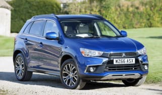 Mitsubishi ASX MY2016 - front quarter
