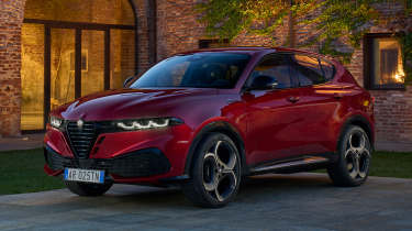 Alfa Romeo Tonale - front/side