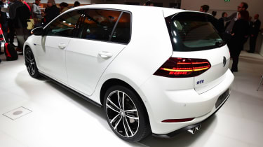 New 2017 Volkswagen Golf GTE reveal - rear