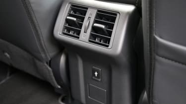 New 2019 Mitsubishi Outlander PHEV rear air vents