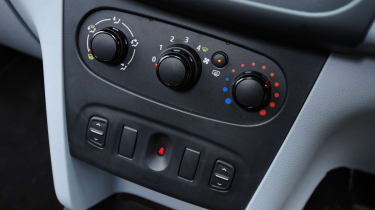 Dacia Sandero 1.5 dCi Ambiance interior detail