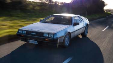DMC DeLorean - front tracking