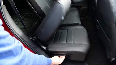 Honda CR-V Advance - long termer seat controls