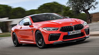 BMW M8 - front tracking