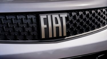 Fiat E-Scudo - front badge