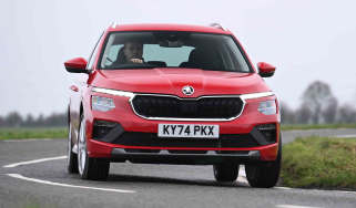 Skoda Kamiq - front cornering