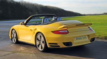 Porsche 911 Turbo Cabriolet rear tracking