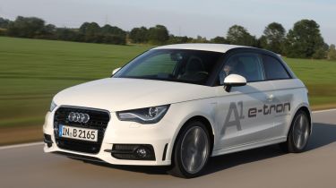 Audi A1 e-tron front tracking