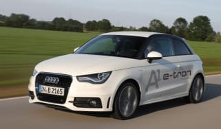 Audi A1 e-tron front tracking