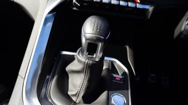 Peugeot 5008 - transmission