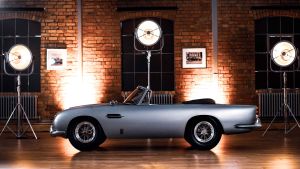 Aston%20Martin%20DB5%20Junior%20toy%20car-11.jpg