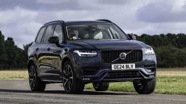 Volvo XC90 B5 - main image