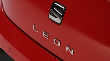 SEAT Leon badge