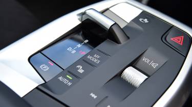 BMW iX1 - gear selector