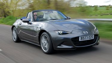 Mazda MX-5 Kizuna - front tracking