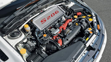 Subaru Impreza S206 engine