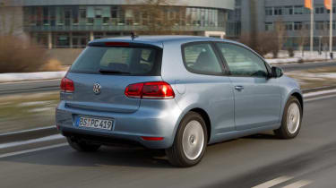 VW Golf Plug-in Hybrid rear tracking