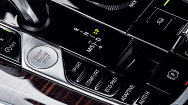 BMW X5 - centre console details