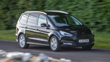 Ford Galaxy - panning