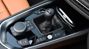 BMW Z4 M40i Handschalter - gear stick