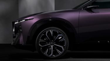 Mazda CX-6e - front wheel