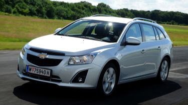 Chevrolet Cruze SW front