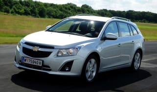 Chevrolet Cruze SW front