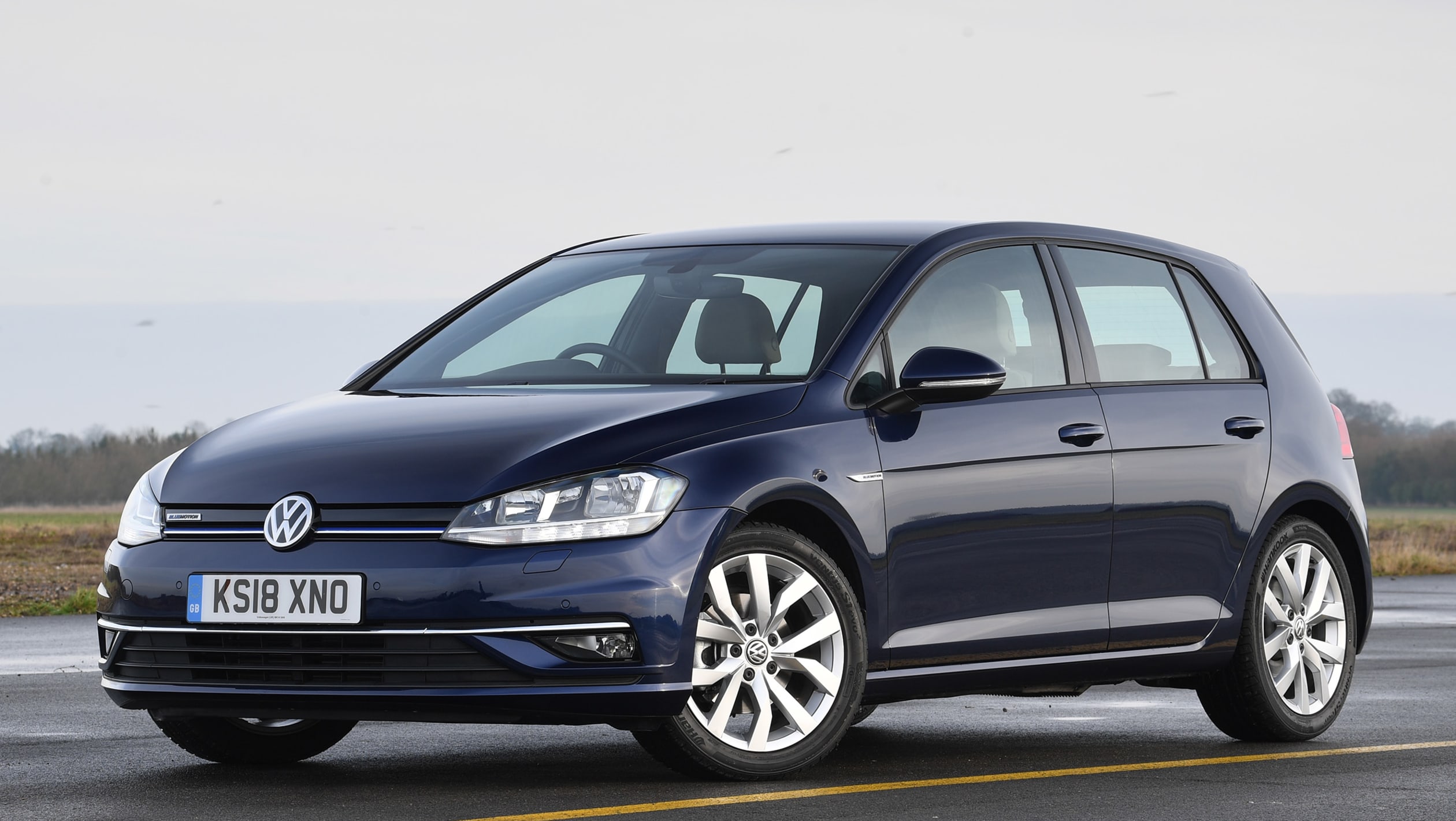 Volkswagen Polo vs Volkswagen Golf pictures Auto Express