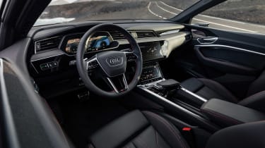 Audi Q8 e-tron - cabin