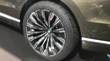 BMW X7 Concept - Frankfurt wheel