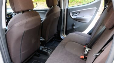 Chrysler Ypsilon rear seats