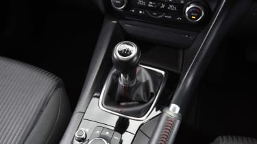 Mazda 3 - centre console