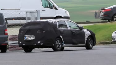 Hyundai i30 estate spy shots