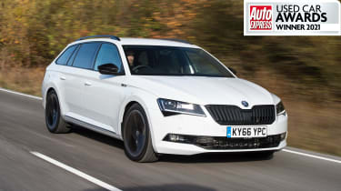 Skoda Superb estate award image