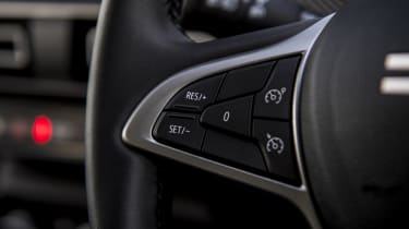 Dacia Jogger - steering wheel controls