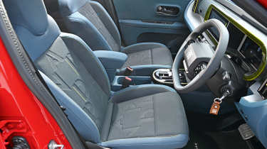 Fiat Grande Panda - front seats
