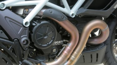 Ducati Diavel review - exhaust pipes