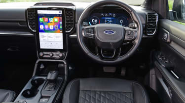 Ford Ranger Platinum - dashboard