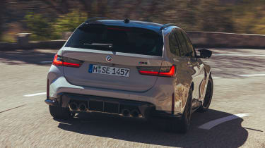 BMW M3 Touring - rear cornering