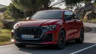 Audi RS Q8 facelift - front action