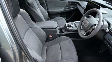 Toyota C-HR+ - seats