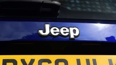 Jeep Renegade - Jeep badge