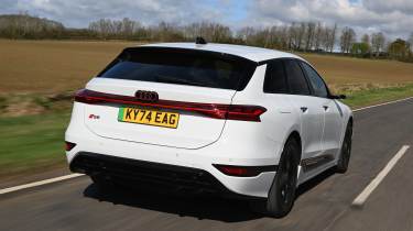 Audi S6 Avant e-tron - rear tracking 